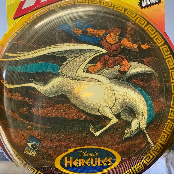 Vintage Disney’s Hercules Frisbee Collectors Item - Picture 3 of 5